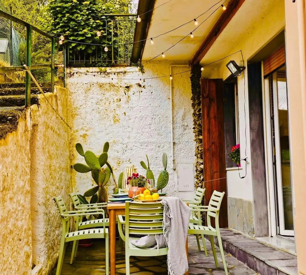 Claudia'S Luxurious Garden Apt Monterosso al Mare 0*,  Włochy